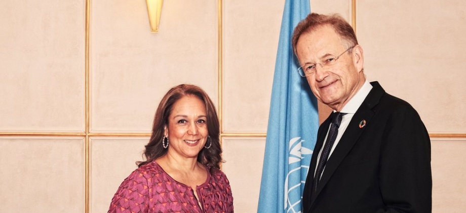 La Embajadora Adriana Mendoza presentó a Michel Moller, Director General de la Oficina de Naciones Unidas en Ginebra, las credenciales que la acreditan como Representante Permanente de Colombia ante la Oficina de Naciones Unidas 