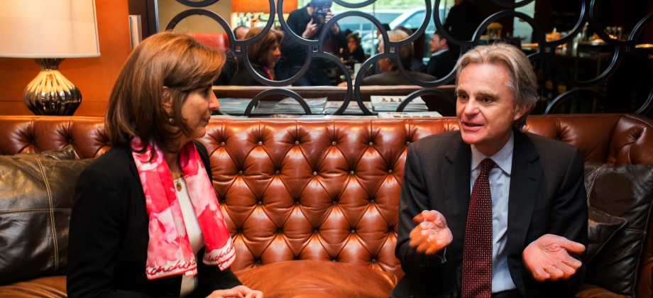 Ministra de Relaciones Exteriores se reunió en Ginebra con Jean-Marc Duvoisin, CEO de Nespresso, filial de Nestlé