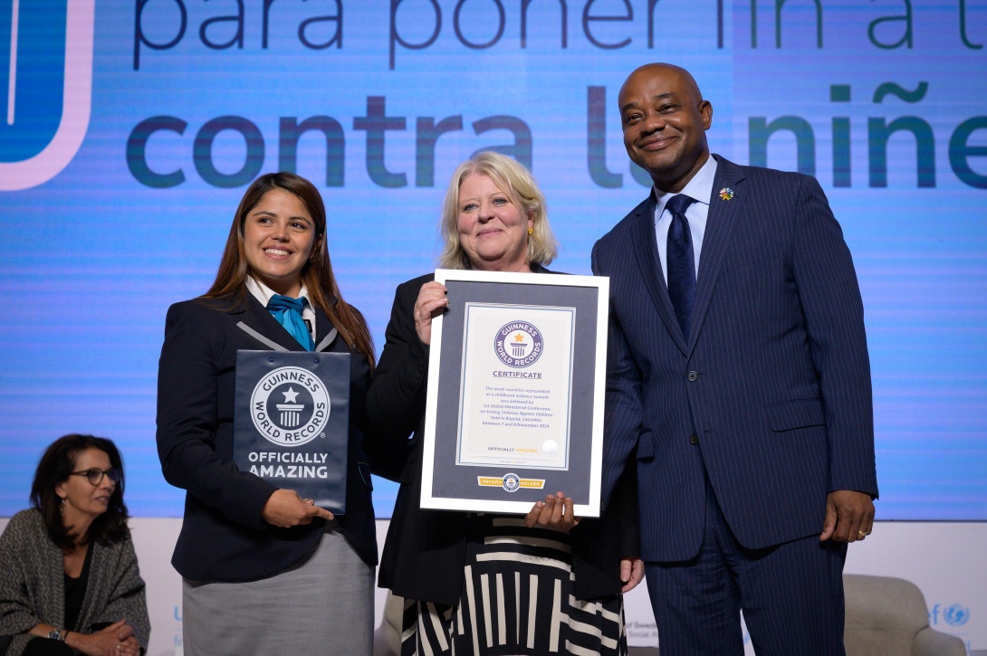 Colombia obtiene Guinness World Record por reunir a más de 1.400 delegados de 119 países en un llamado global para por poner fin a la violencia infantil