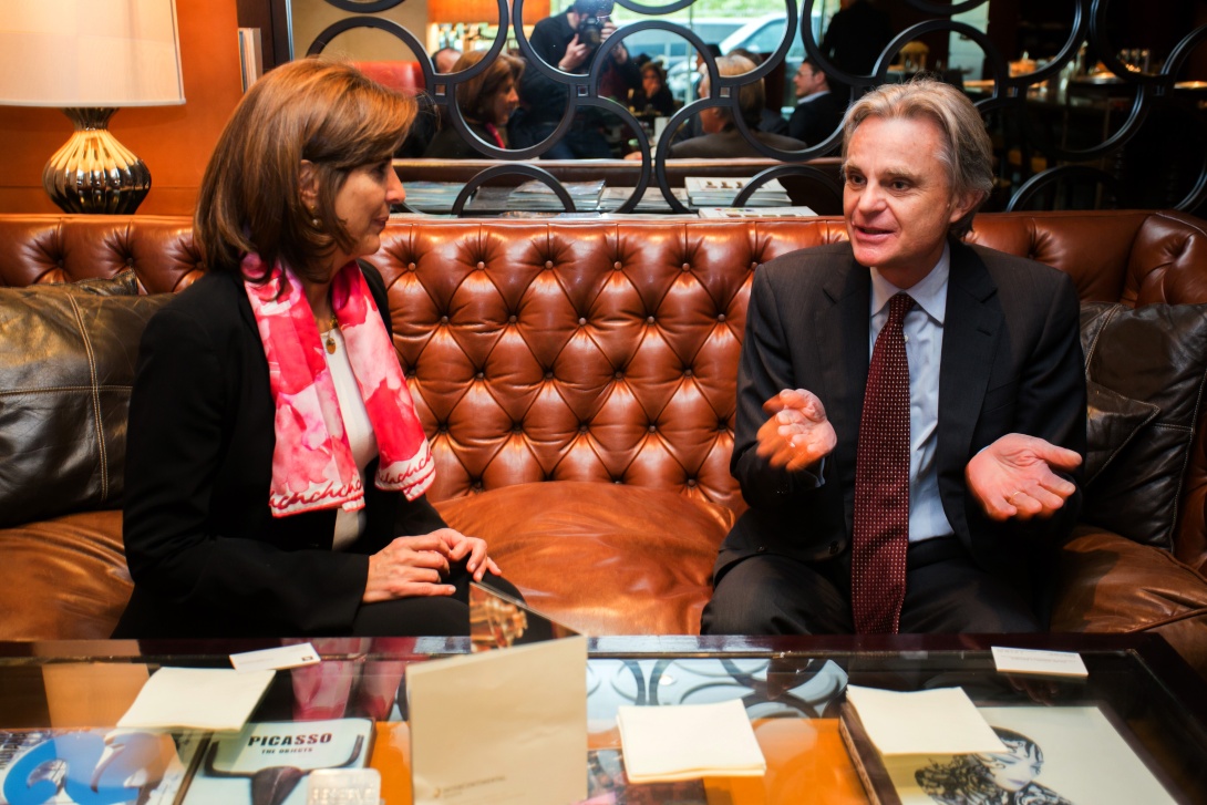 Ministra de Relaciones Exteriores se reunió en Ginebra con Jean-Marc Duvoisin, CEO de Nespresso, filial de Nestlé